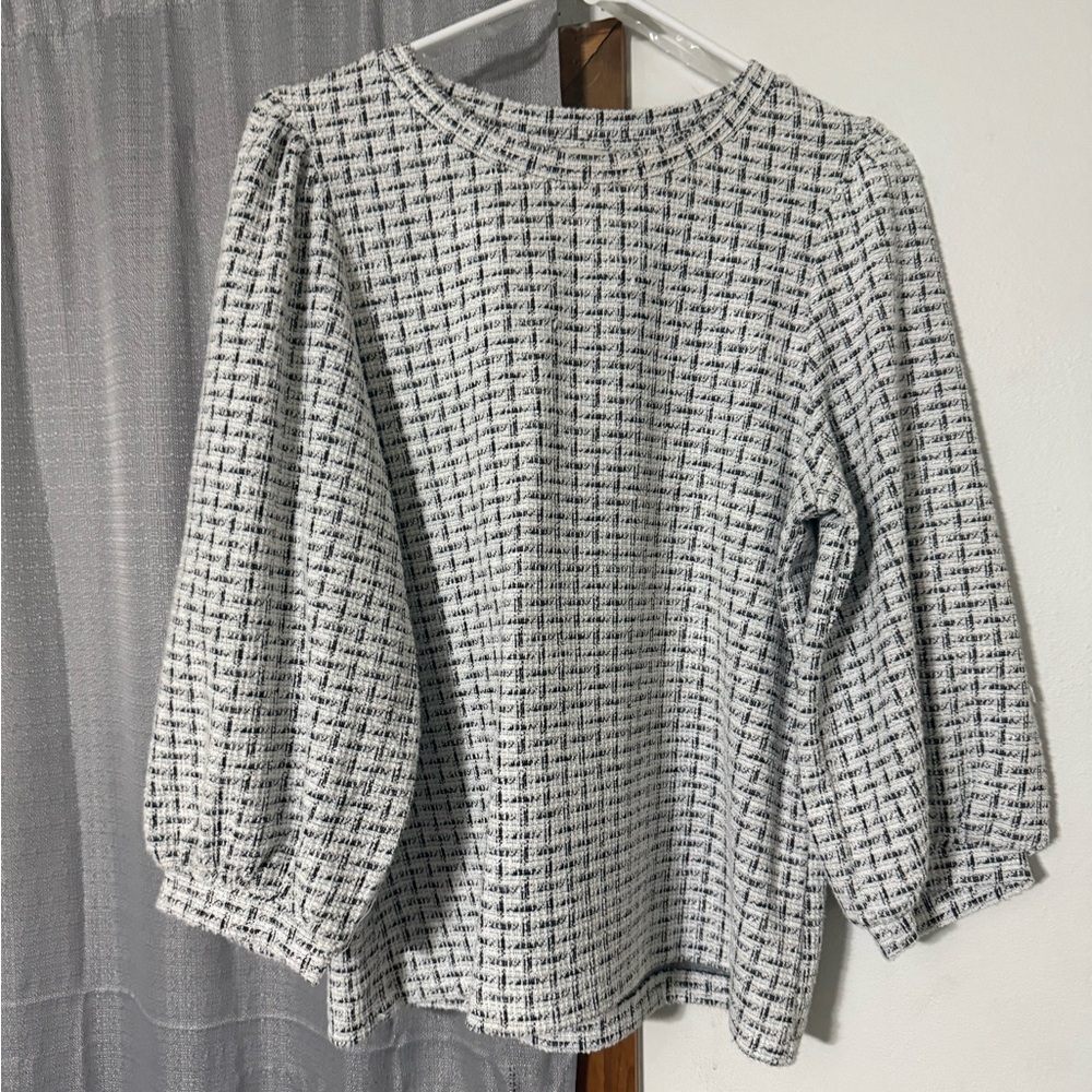 Anne Klein Black & White Textured Puff-Sleeve Long Sleeve Top